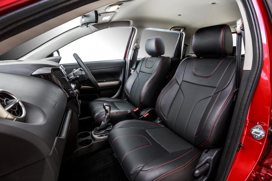 Интерьер Haval H1 2017 года  (MY) (фото 9 из 10)